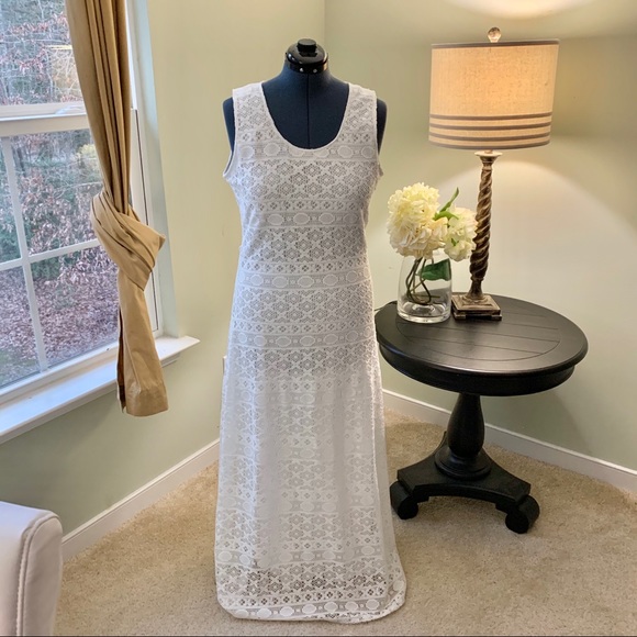 Sharagano Dresses & Skirts - Sharagano Lace Overlay Maxi Dress Size 14